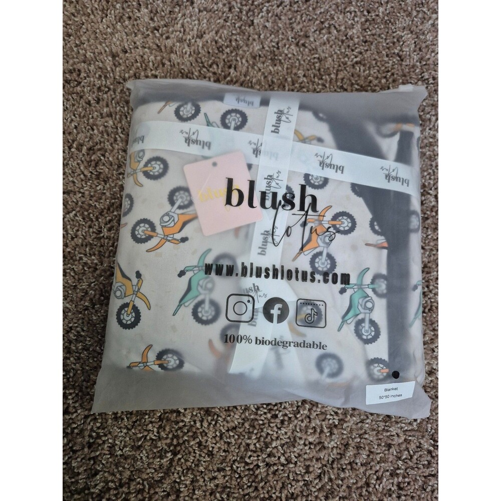 Blush lotus bamboo blanket 50 by 50 nib